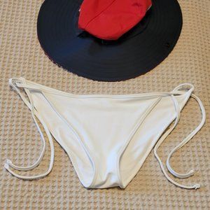 White string bikini swimsuit bottoms Sz: M